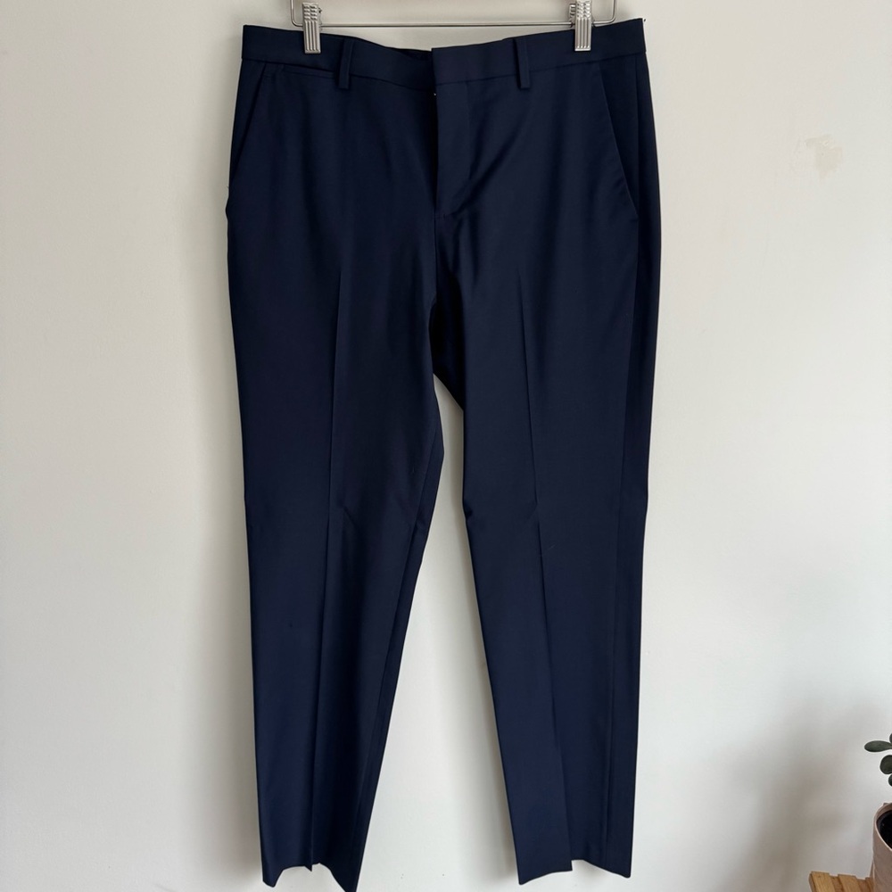 Express men’s navy 2 piece suit - Picture 6 of 8